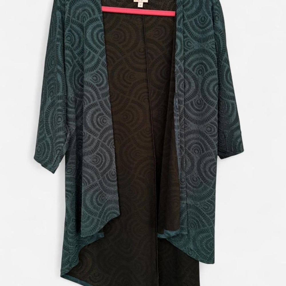 LulaRoe Short Sleeve Duster Cardigan Patterned Green, Medium